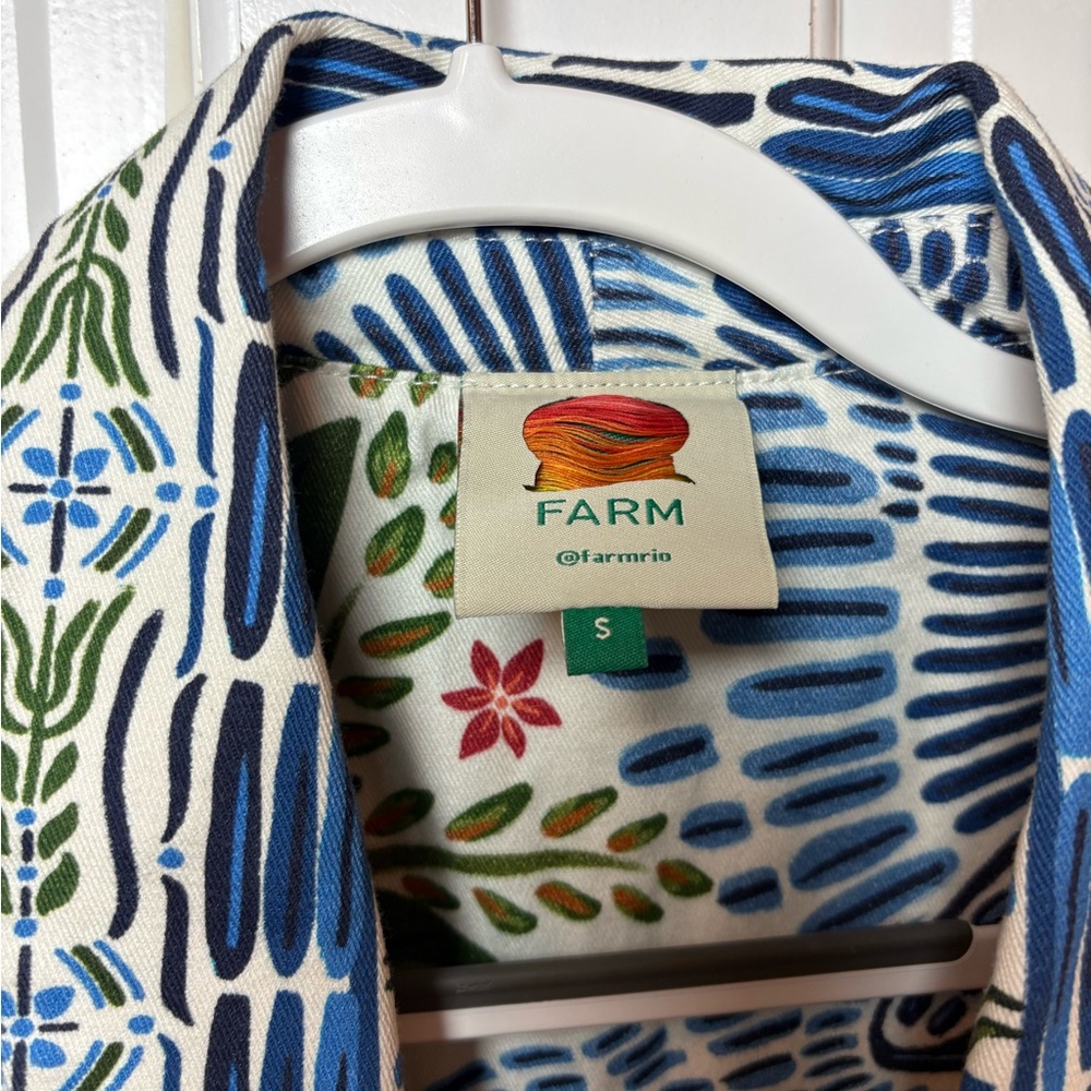FARM Rio Sleeveless V-Neck Printed Jumpsuit in Blue, Green & Red - Picture 3 of 8